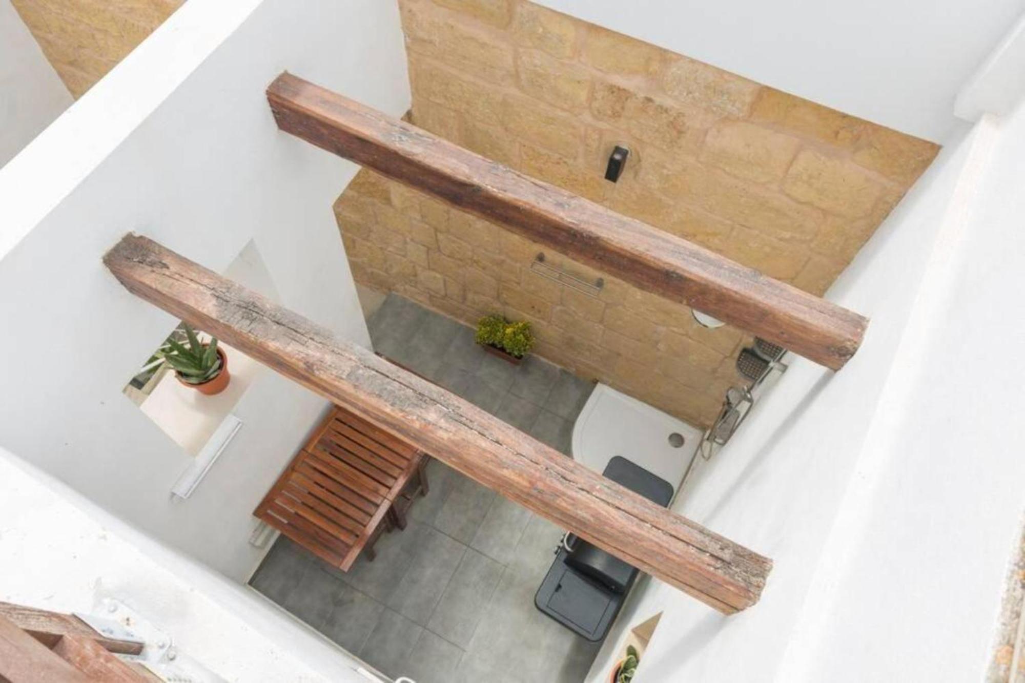 Authentic Gf Apartment With Terrace At The 3 Cities Marina Cospicua Exterior foto