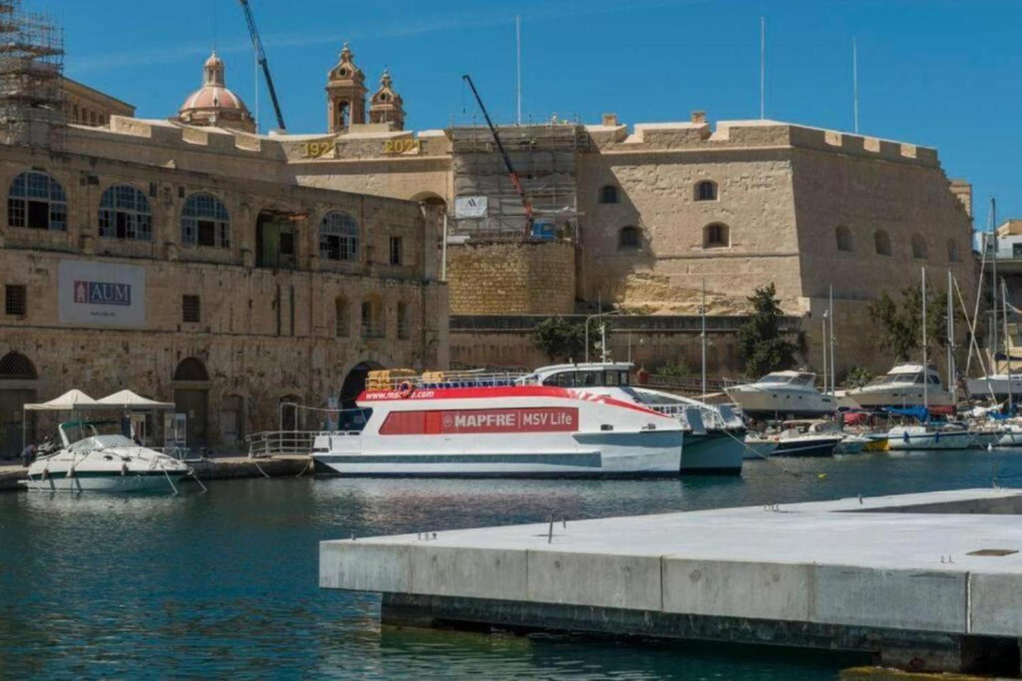 Authentic Gf Apartment With Terrace At The 3 Cities Marina Cospicua Exterior foto